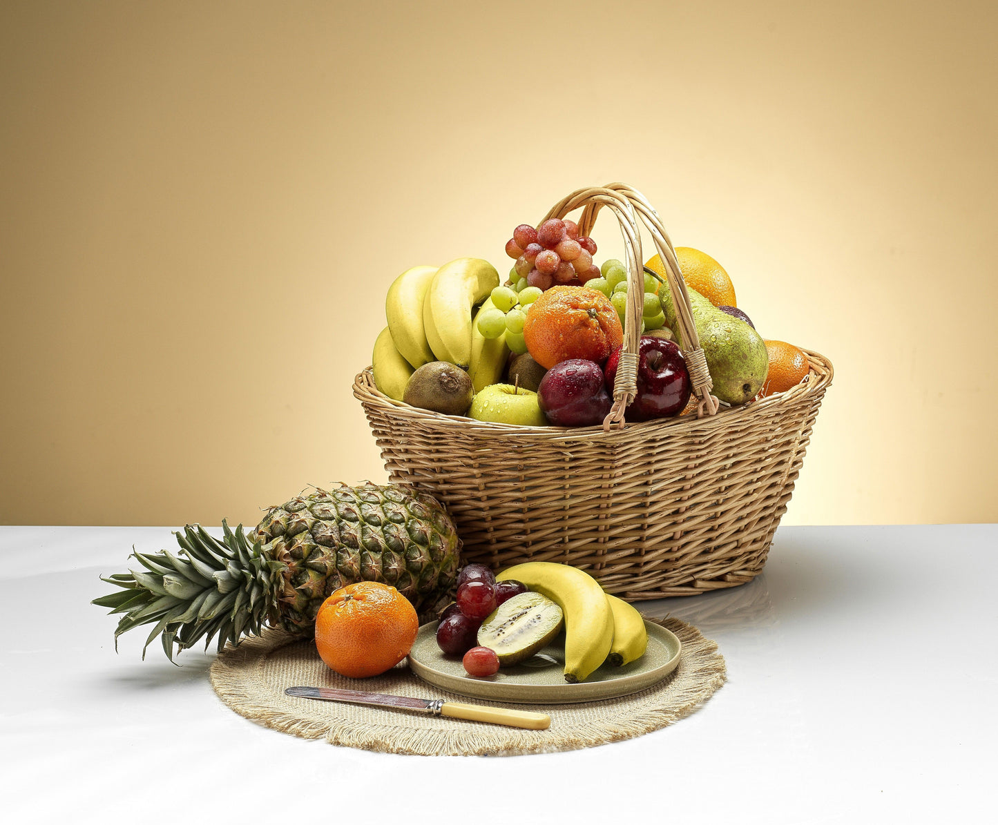 Deluxe Fruit Basket