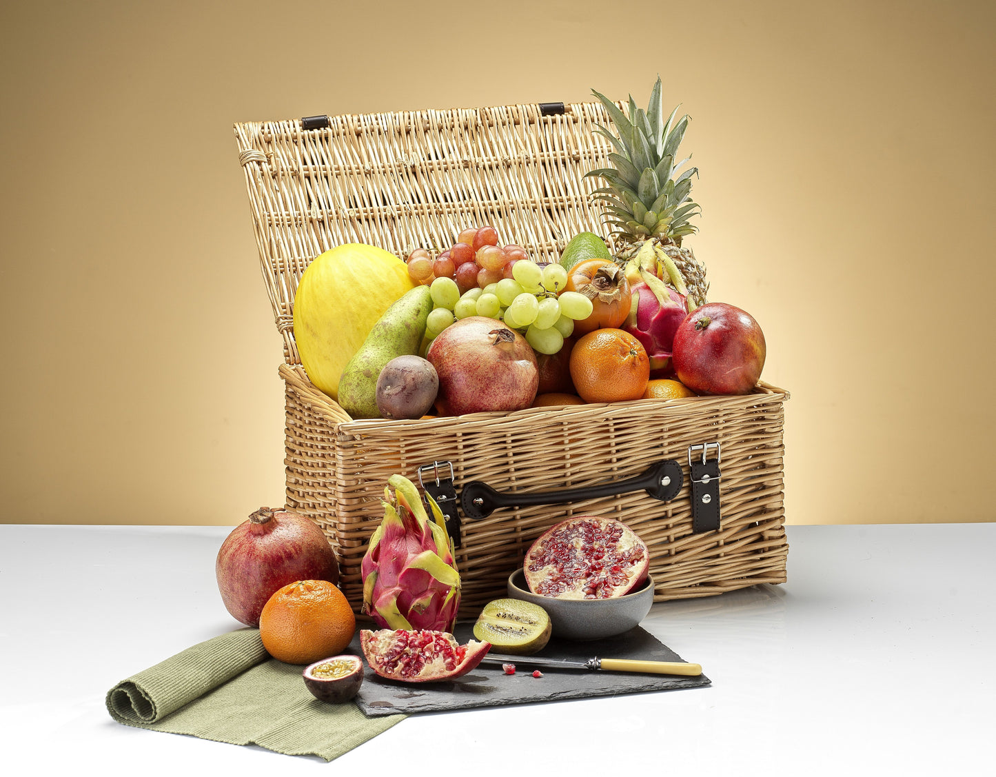 Regal Fruitful Delights Hamper (S)